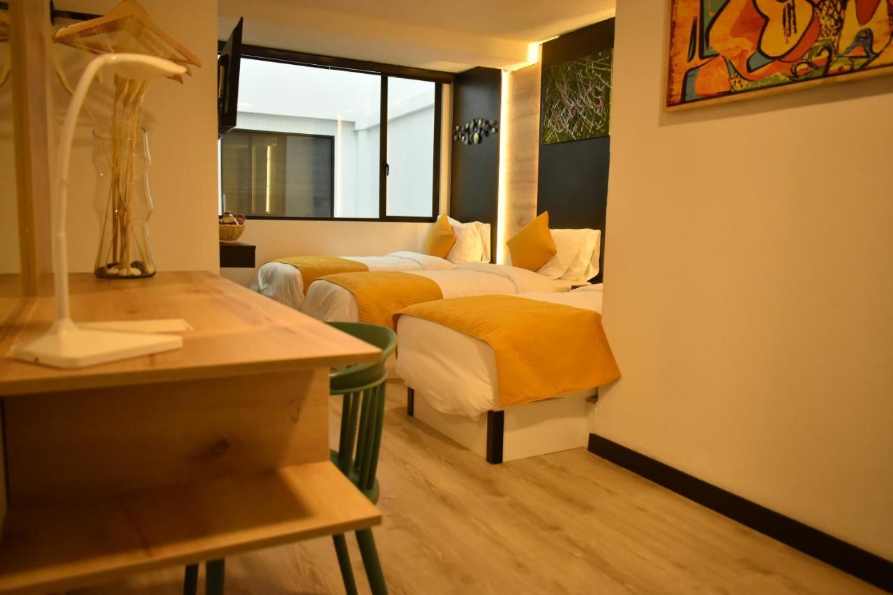 Hotel Vaway Куенка Екстер'єр фото