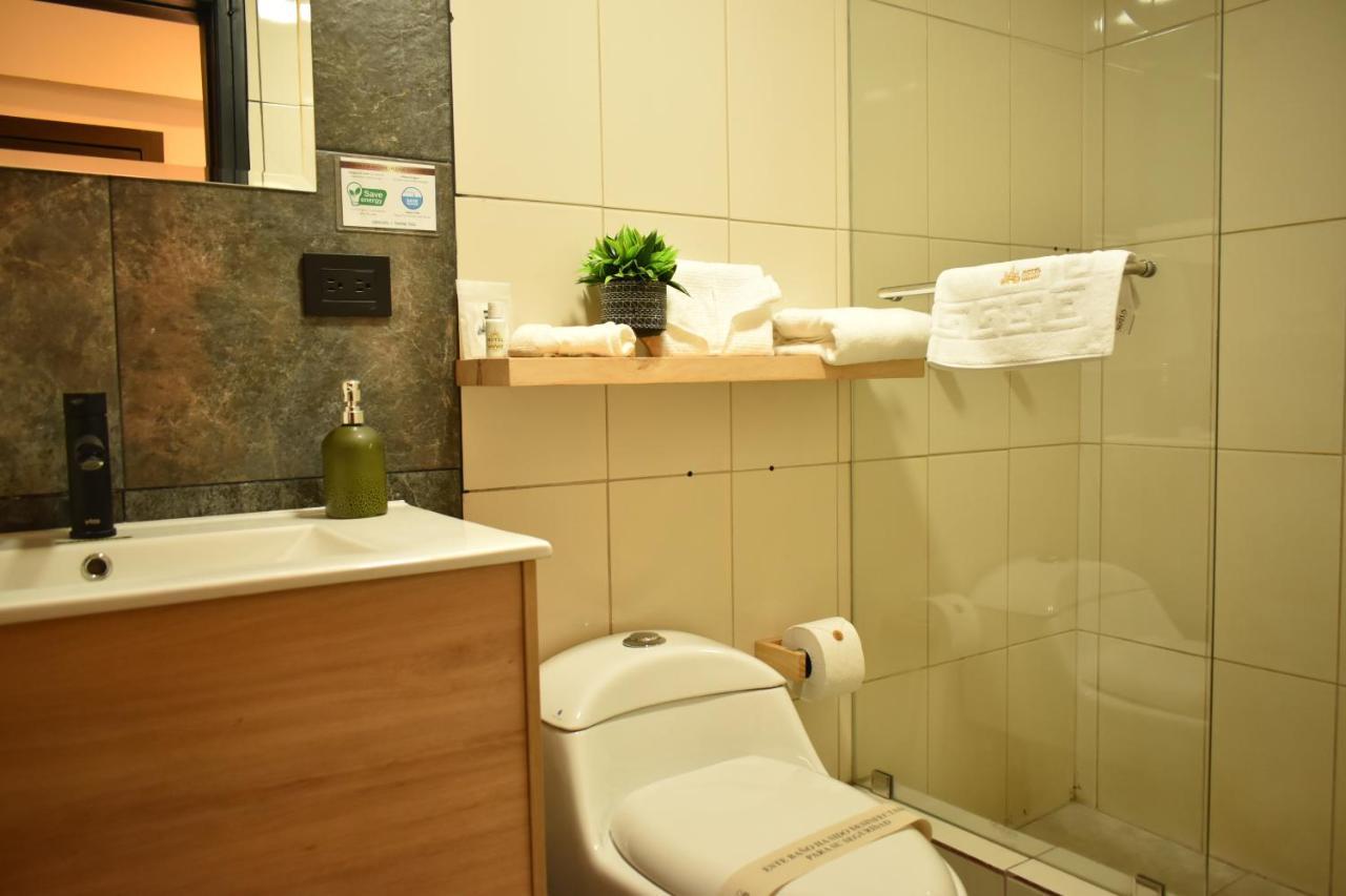 Hotel Vaway Куенка Екстер'єр фото