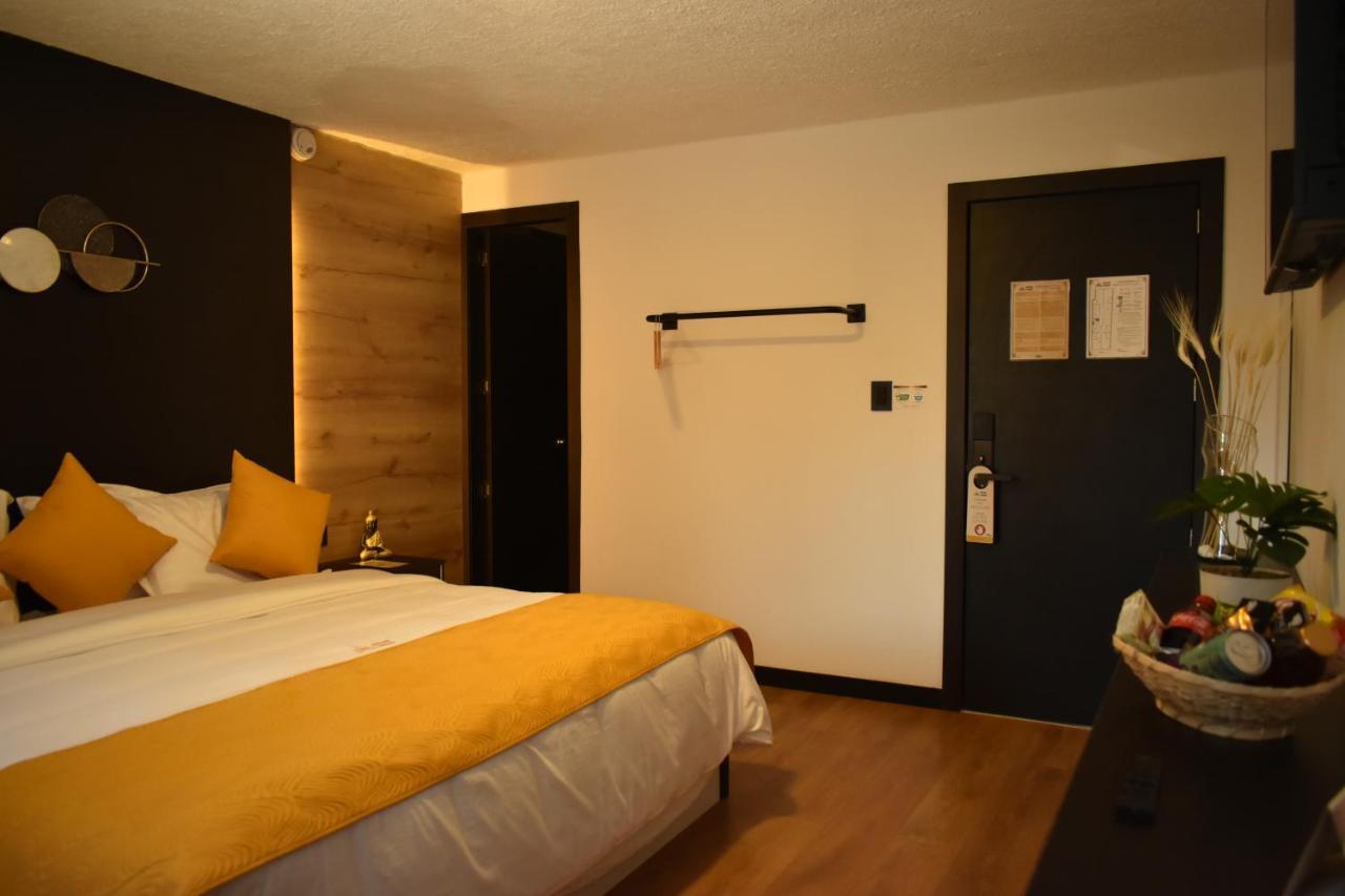 Hotel Vaway Куенка Екстер'єр фото