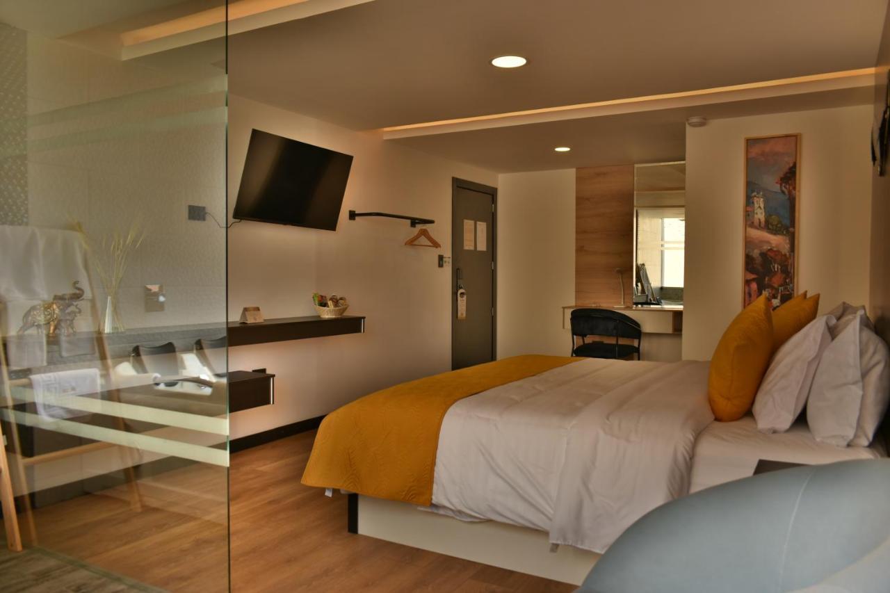 Hotel Vaway Куенка Екстер'єр фото