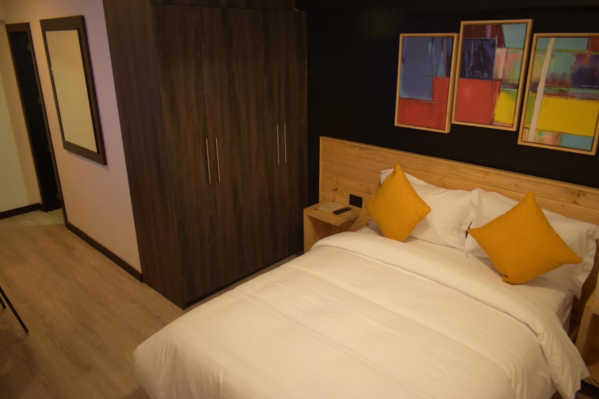 Hotel Vaway Куенка Екстер'єр фото