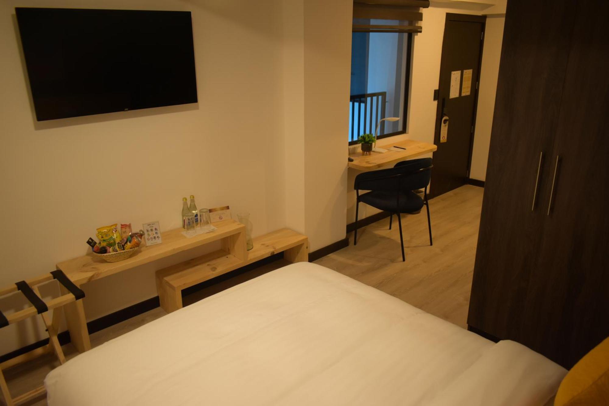 Hotel Vaway Куенка Екстер'єр фото