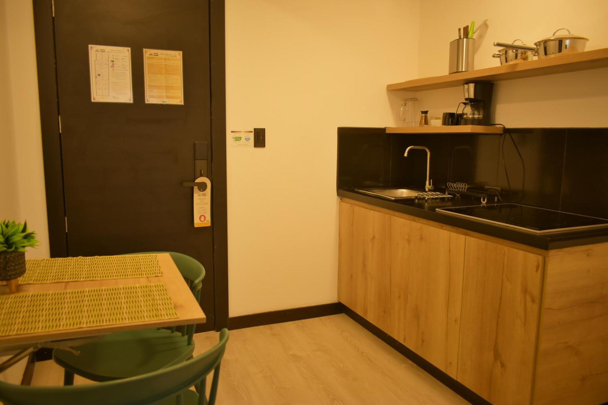 Hotel Vaway Куенка Екстер'єр фото