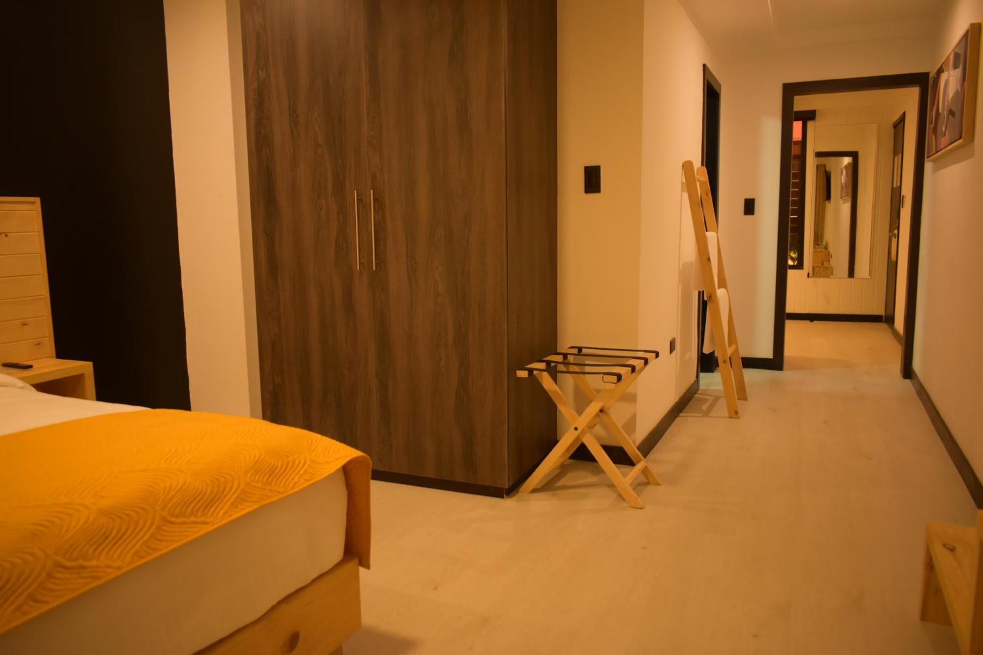 Hotel Vaway Куенка Екстер'єр фото
