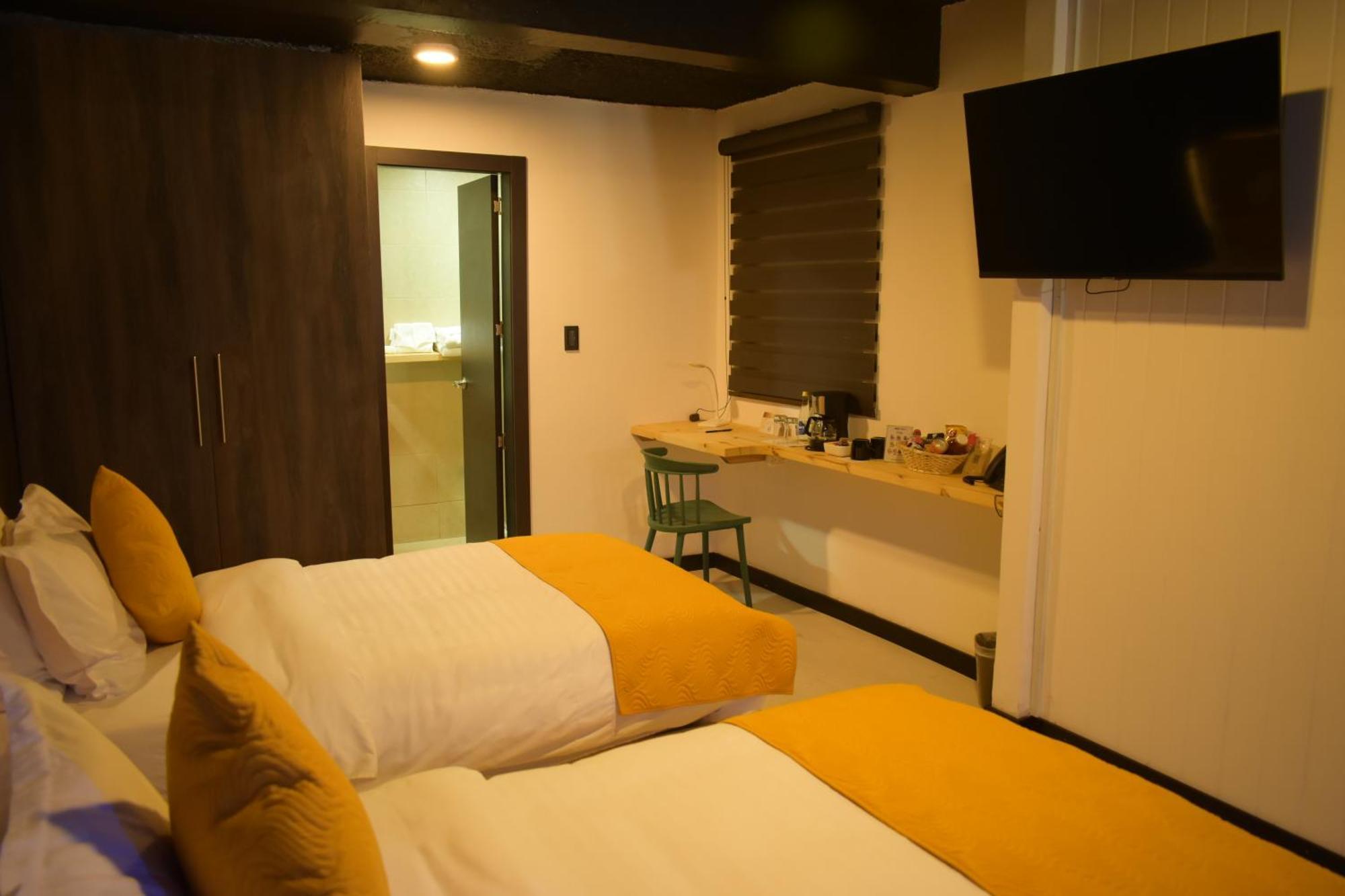 Hotel Vaway Куенка Екстер'єр фото